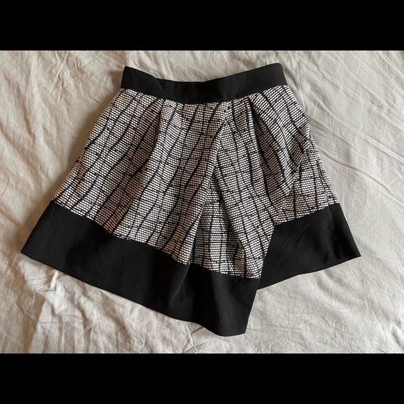 Banana Republic Skirt, Sz 10 - Picture 1 of 4
